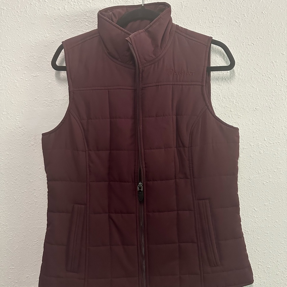 Ariat Women's Burgundy Quilted Vest